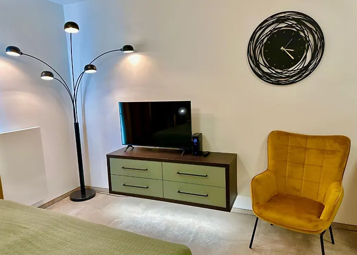 Luxusní Krumlovský Vltavín * Český Krumlov